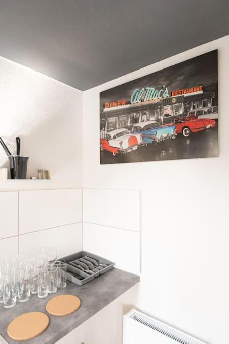 - Nice New York Apartment In The Heart Of Duisburg - Betten & Sofa - 5 Mins Central Station Hbf - Big Tv & Wifi - Exterior foto