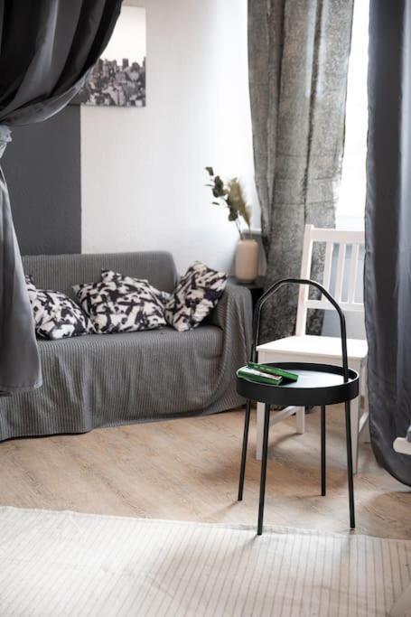 - Nice New York Apartment In The Heart Of Duisburg - Betten & Sofa - 5 Mins Central Station Hbf - Big Tv & Wifi - Exterior foto